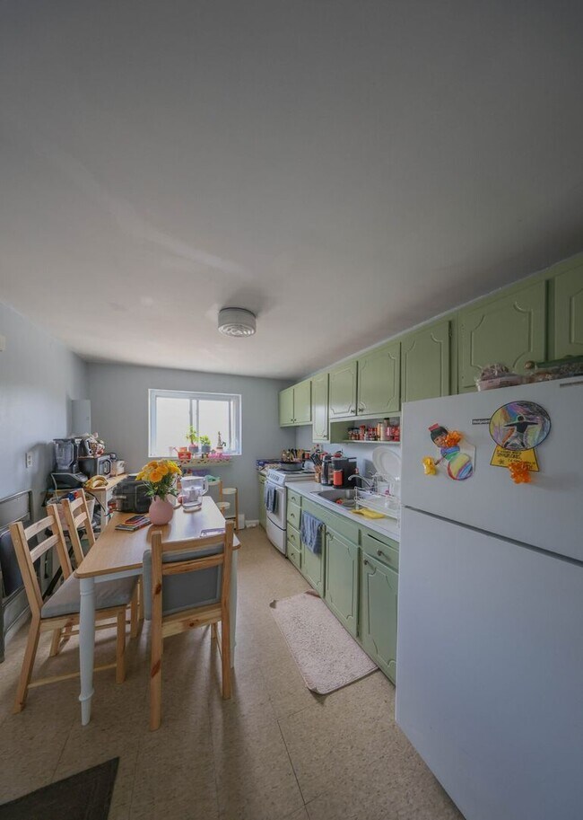 Photo - Two Bedroom with Heat & Parking Included Pet Friendly Top Floor