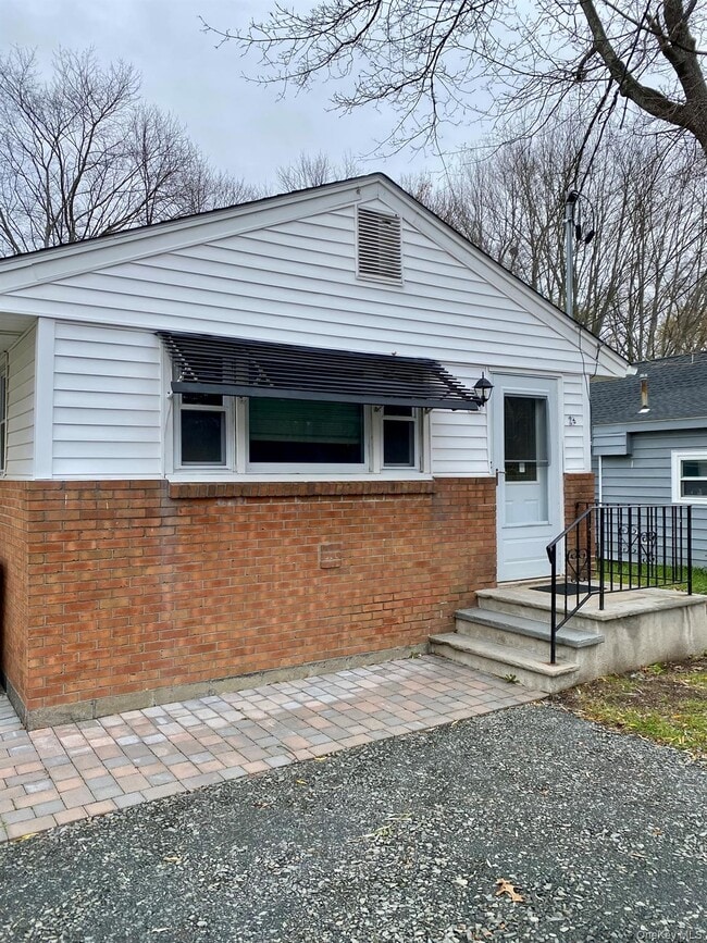 Photo - 26 Poplar St