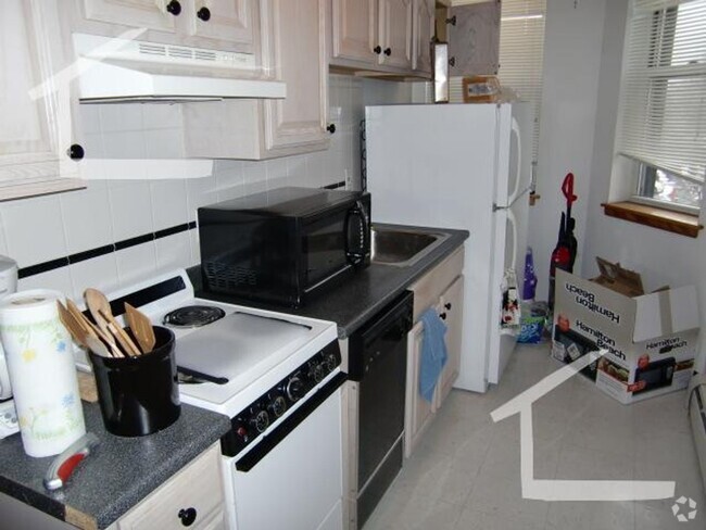 Building Photo - Cozy Studio w/ separated Kitchen! Rental