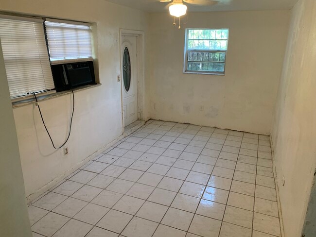 Photo - 1124 NW 112th Ter