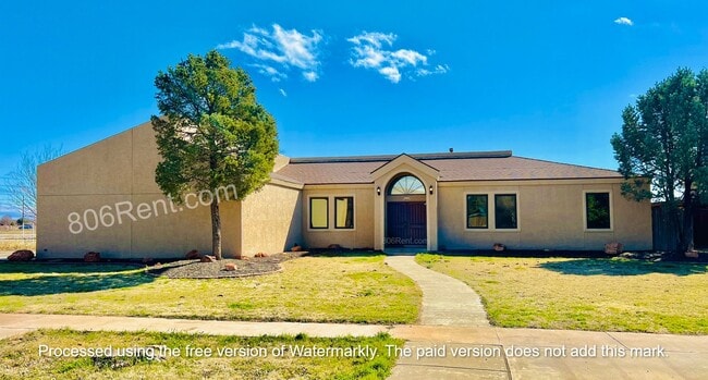 Building Photo - ** Spacious Retreat in Terra Estates II **