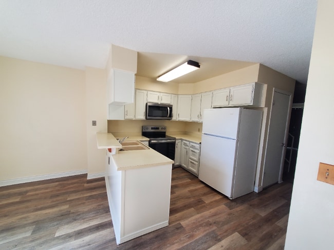 Photo - 1811 S Quebec Way