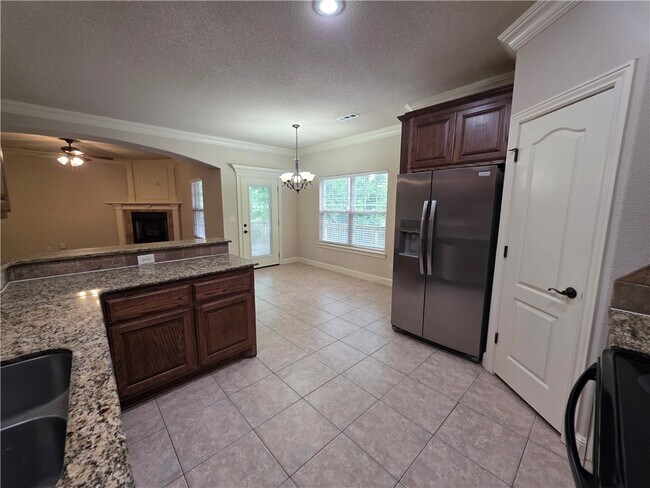 Photo - 605 NW 17th Ct