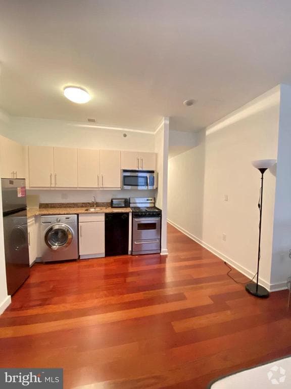 Building Photo - 219-29 S 18th St Unit 605A Rental