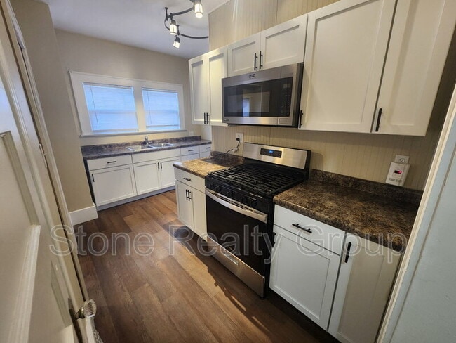 Photo - 823 S 10th St