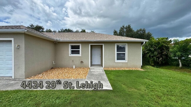 Building Photo - 4424 29th St SW Rental