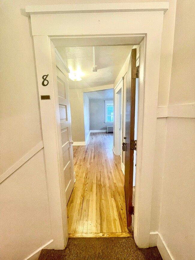Photo - 901 N M St Unit 8