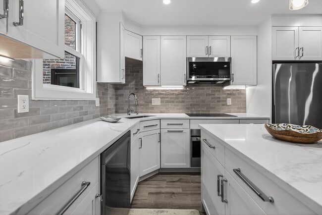 Photo - 145 Charles St Unit 3