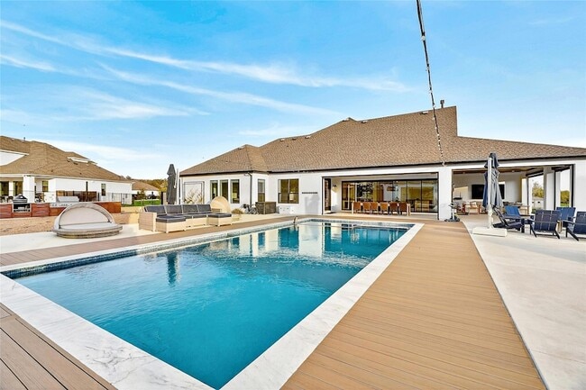 Photo - 404 Prairie Clover Dr