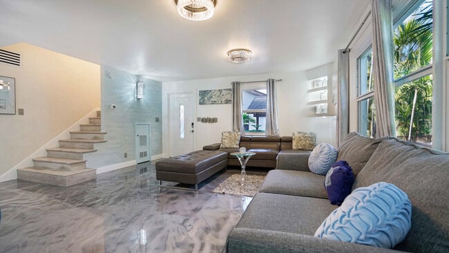 2249 Lazy Ln