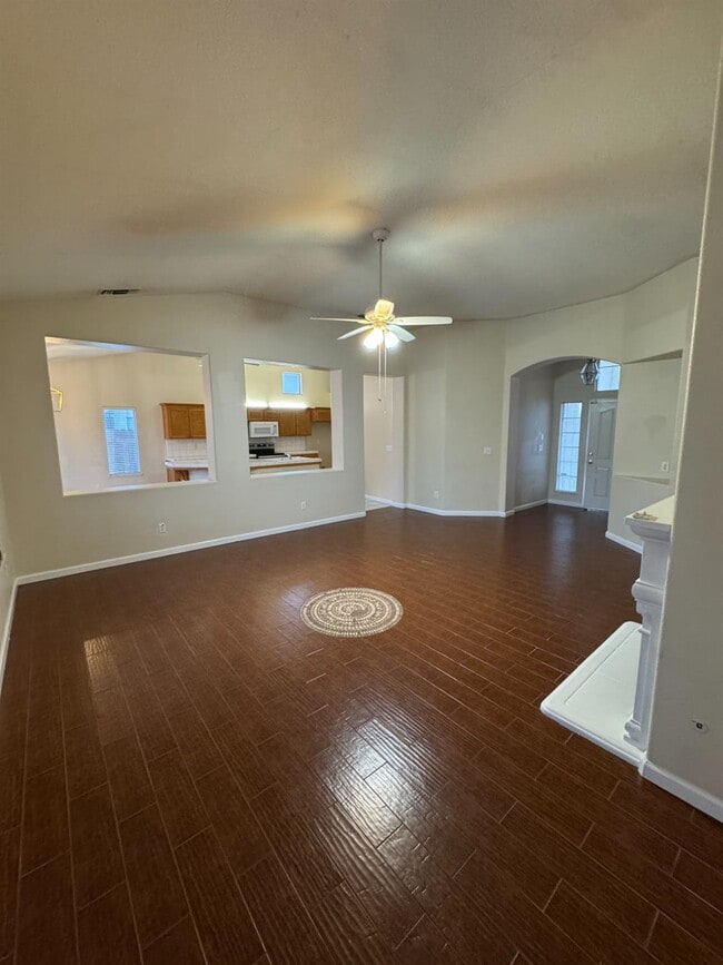 Photo - 5731 N Tracy Ave