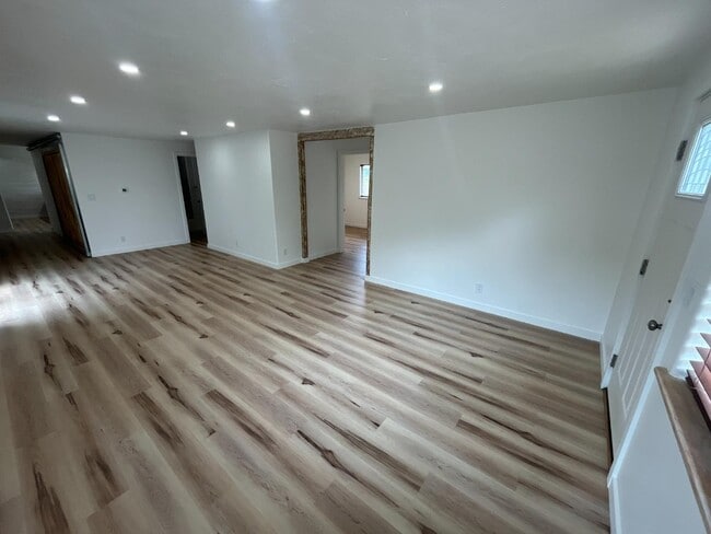 Photo - 229 Pennsylvania St