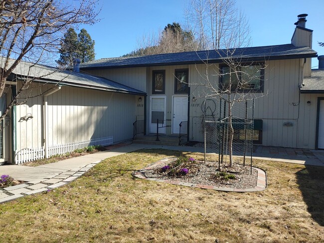Newly Remodeled Duplex in Central Coeur d'... - Newly Remodeled Duplex in Central Coeur d'... House