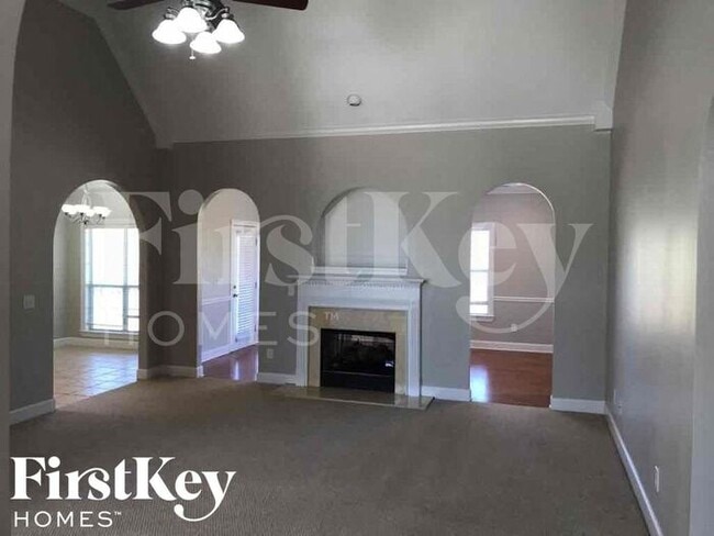 Photo - 388 Waterford Cove Trail