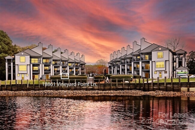 Building Photo - 18861 Vineyard Point Ln