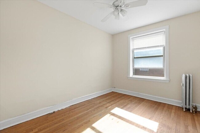 Photo - 2342 W Touhy Ave Unit 44 3c