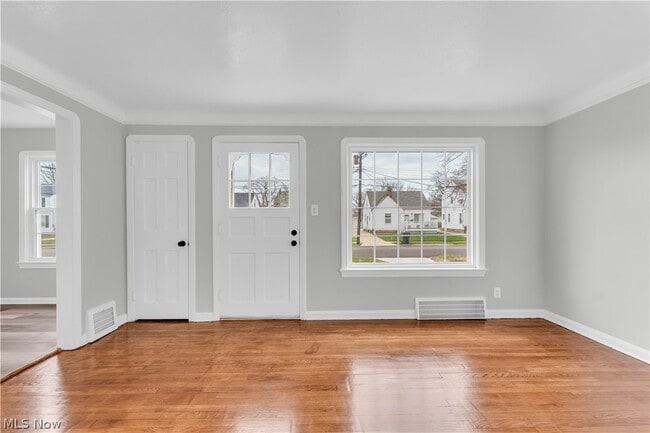 Photo - 20550 Wilmore Ave