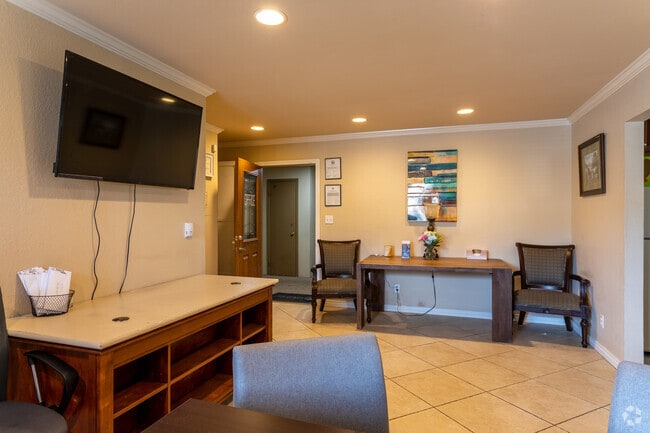 Leasing Office