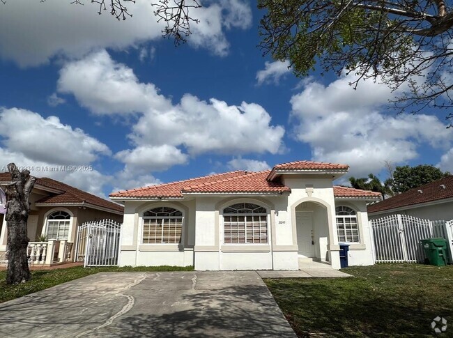 Building Photo - 20145 NW 78th Pl Rental