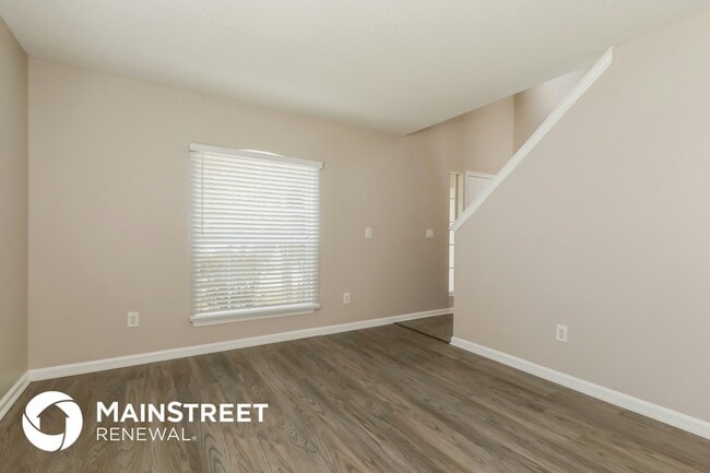 Photo - 683 Southland Ln