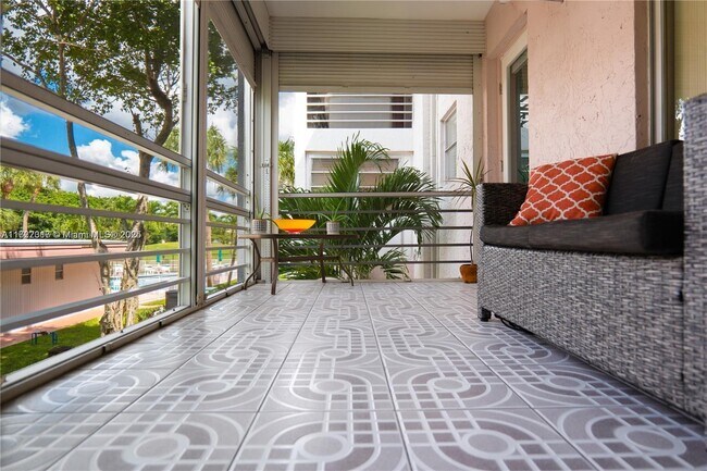 Photo - 8002 Lagos de Campo Blvd Unit B-201