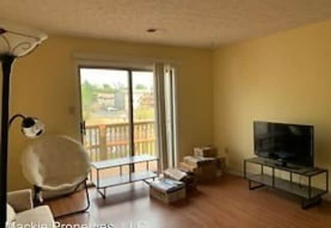 Photo - 3-Bedroom Apartment Near IU Bloomington Campus
