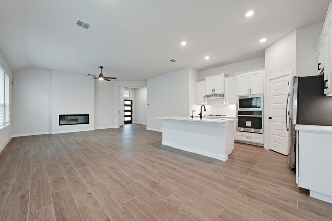 Photo - 201 Arches Dr