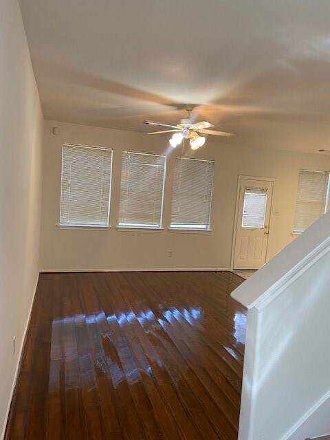 2926 Loganberry Park Ln