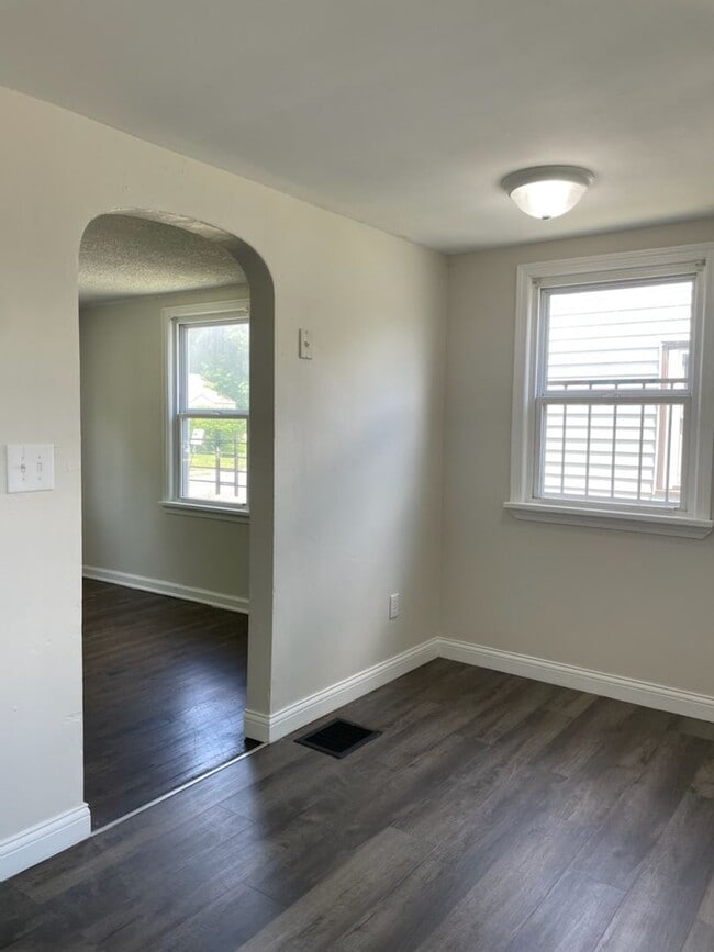 Photo - Bright & Inviting 2-Bedroom Home with Large Backyard - $1295.00