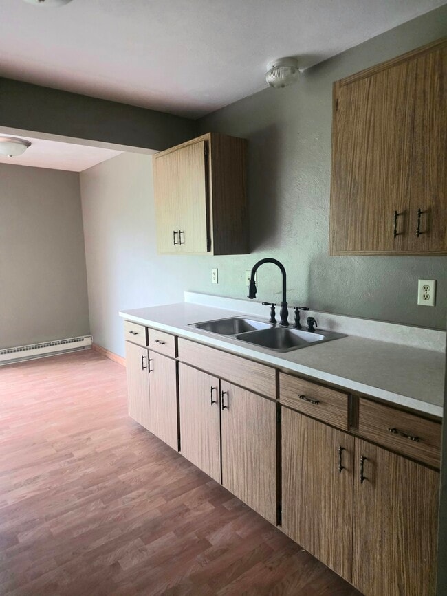 Photo - 202 Meadowpark Dr