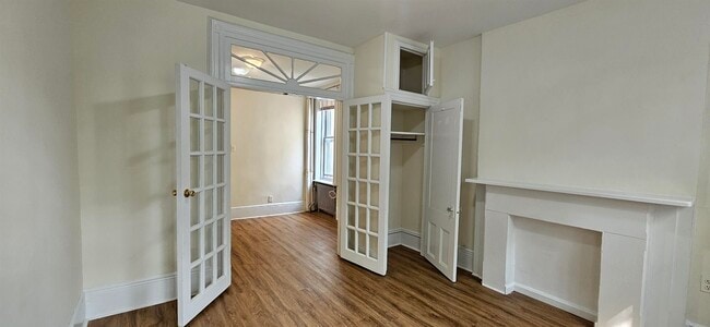 Building Photo - 327 Jackson St Unit 10 Rental