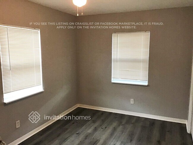 Photo - 4059 28th Ave N