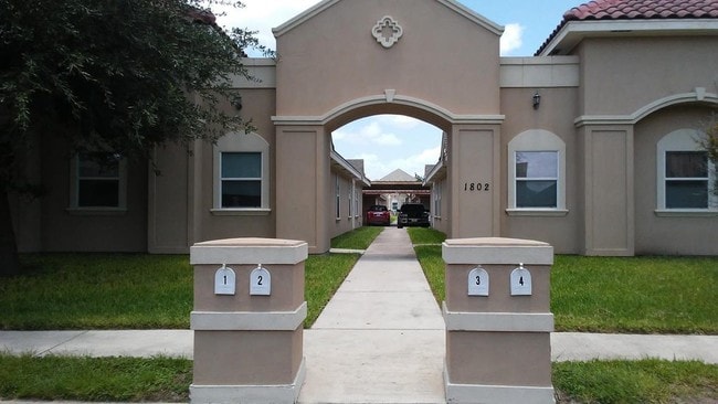 Photo - 1802 Bronze Unit No. 2