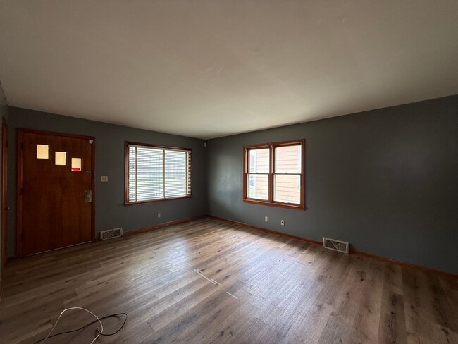 Photo - 2 Bed | 1 Bath | Detached 2-Car Garage