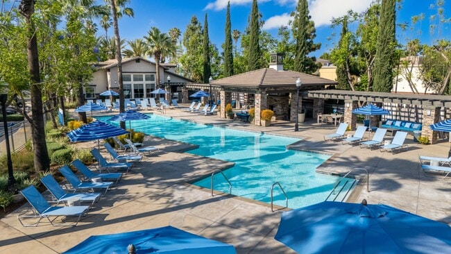 Photo - The Grove Apartments