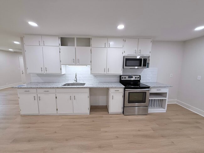 Photo - 414 12th St SE