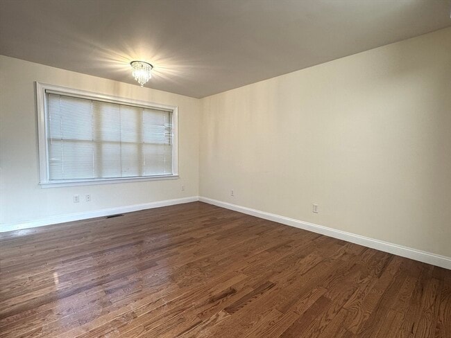 Photo - 20 Gilkey Ct