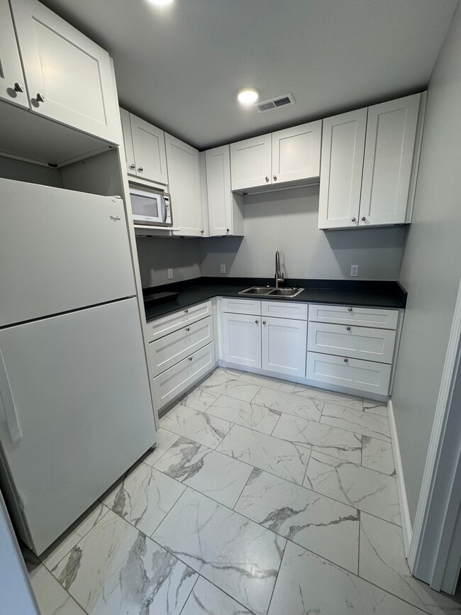 Photo - 677 S Jefferson Ave Unit A1-A3