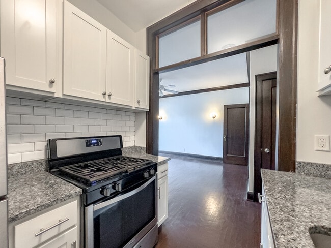 Photo - 1367 E 53rd St Unit 012