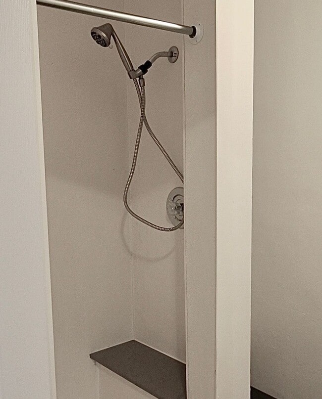 Photo - Camdon - 1 Bedroom - Central District - Vintage Charm