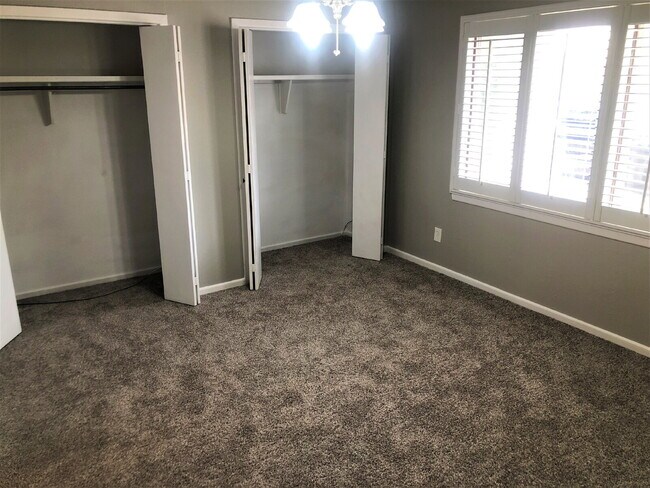 Photo - Captivating Townhome Ready For Move In!