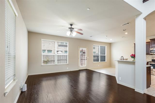 878 Caballero Ln