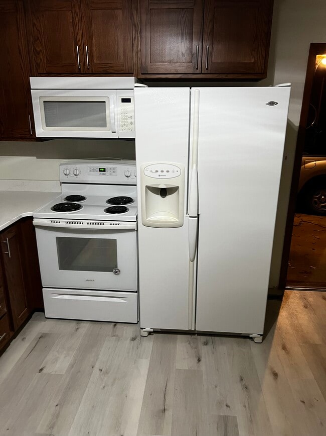 Photo - 111 W Golf Ave Unit 111 W Golf