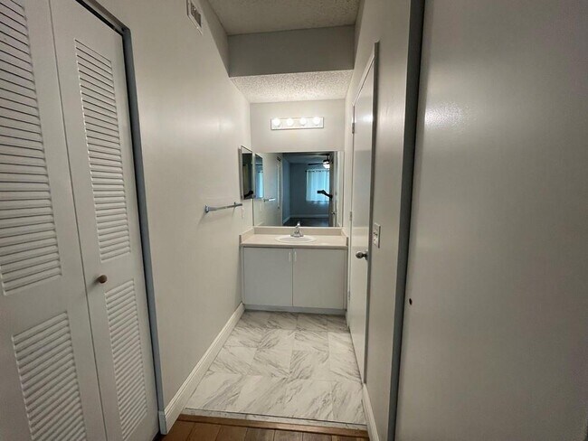 Photo - 6992 SW 39th St Unit I203