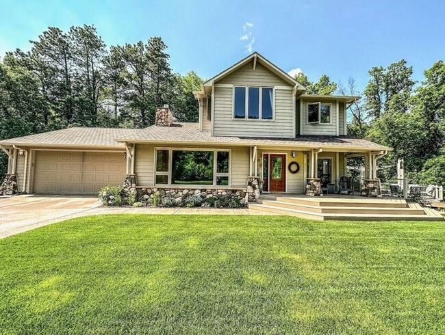 Building Photo - 6050 Magic Canyon Rd