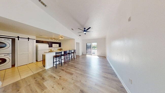 Photo - 2 BR 2 BA   Condo  - MERRILL PINES COMMUNITY Unidad 911