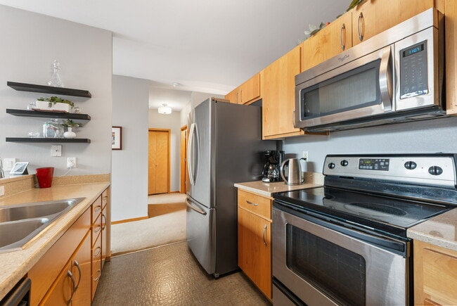 Building Photo - 1125 NW 9th Ave Rental