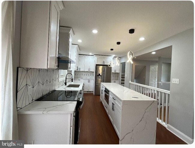 Photo - 2813 Gwynnview Rd