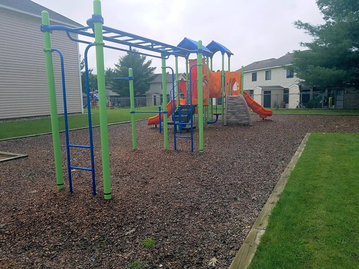 Photo - 815 Country Way