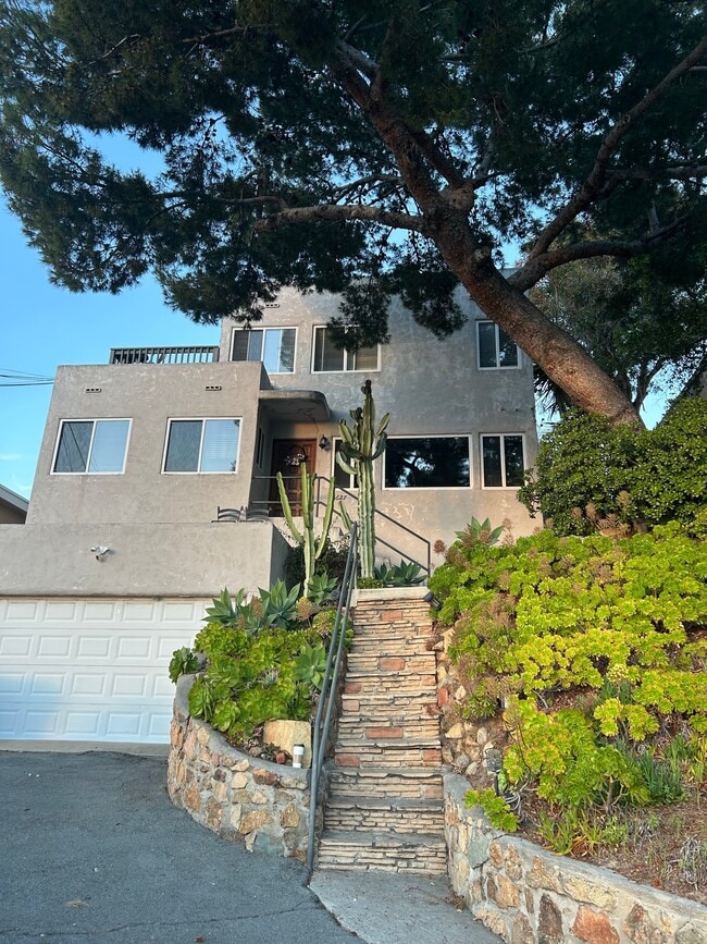 Building Photo - 3629 Columbia St